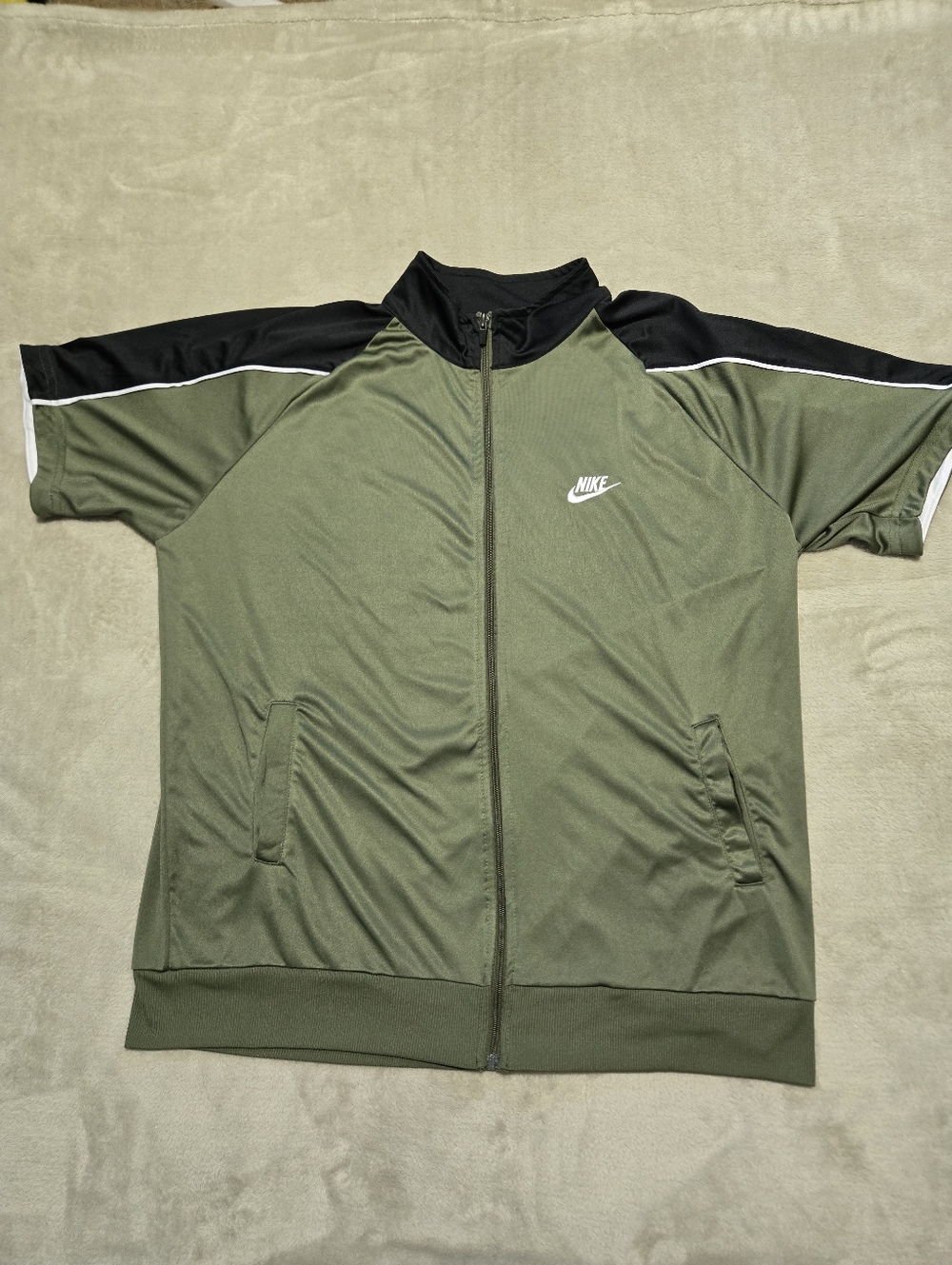 Nike Olive Green and Black Short Sleeve Windbreaker Track Jacket Mens Size XL